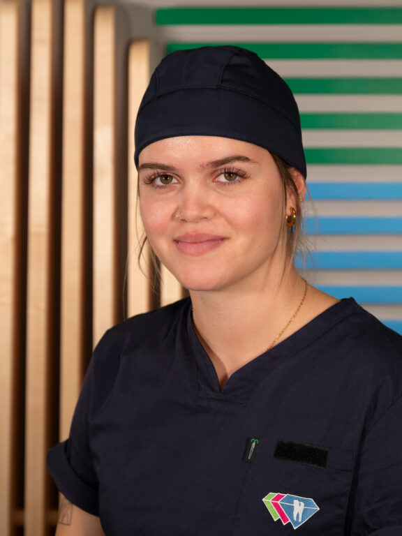 dentalclinic-dallatorre-anna-2024-11-GZ60269-web